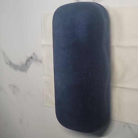 Authentic Gucci Blue  Velvet Eyewear Case - Picture 3 of 6